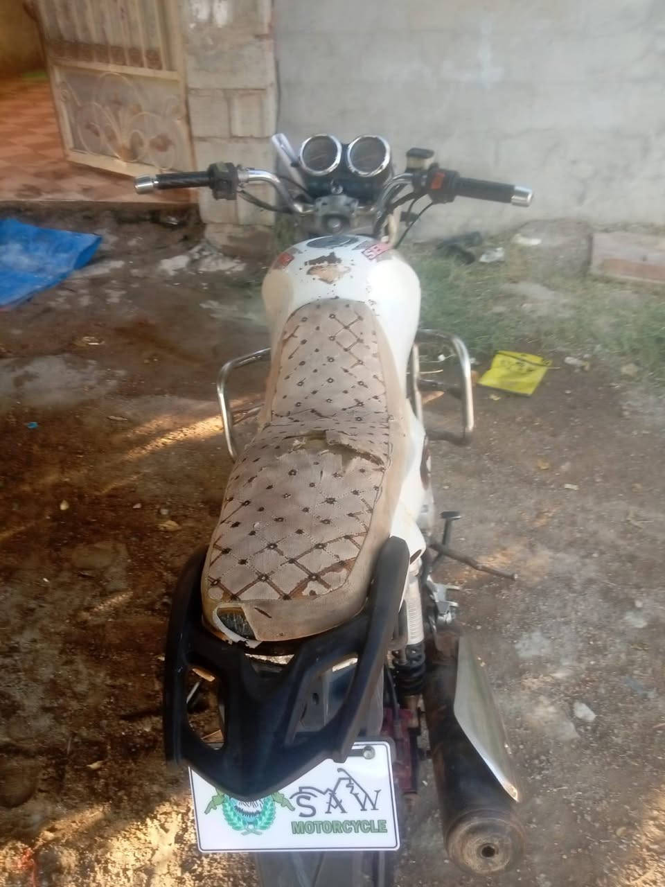 سلام عليكم ماطور سنكي للبيع كهربائيت كله شخاله محرك نضيف لا تنقيص ولا تبخير تايرت جدد دبلات شخاله محرك يخبل السعر 350 وبي مجال ***********
