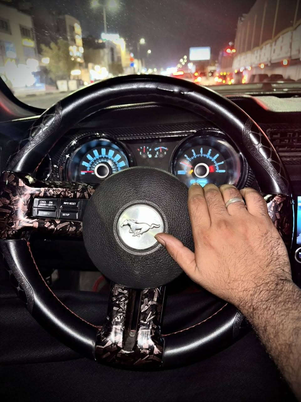 موستنج مديل 2013 بيها تلث قطع  سعر اب 105  وبيها مجال كلش قليل موجود واتساب *********** البصرة, العراق
