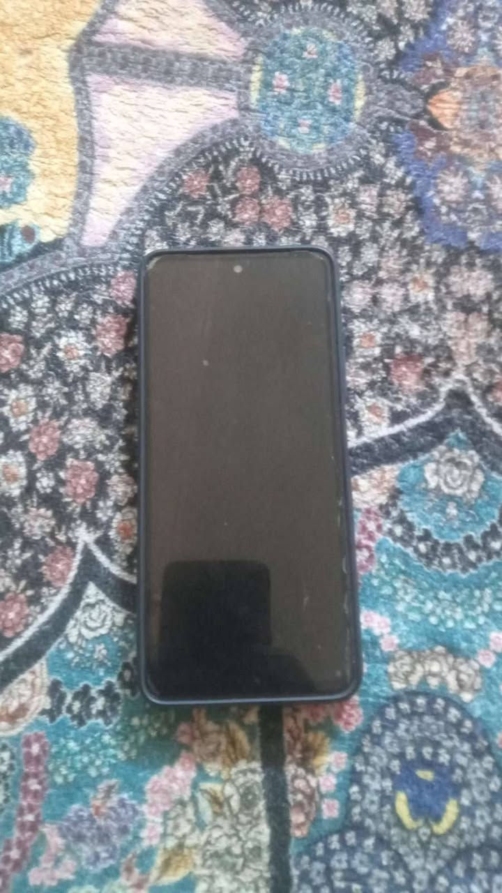 سلام عليكم شباب عندي تلفون
ايم الجماز lnfnix NOTE10
الجماز نظيف 
الذاكره 128 بطاريه 5000
علواني ديوانيه حي الوحيد هاذا رقمي ***********
بي واتساب
