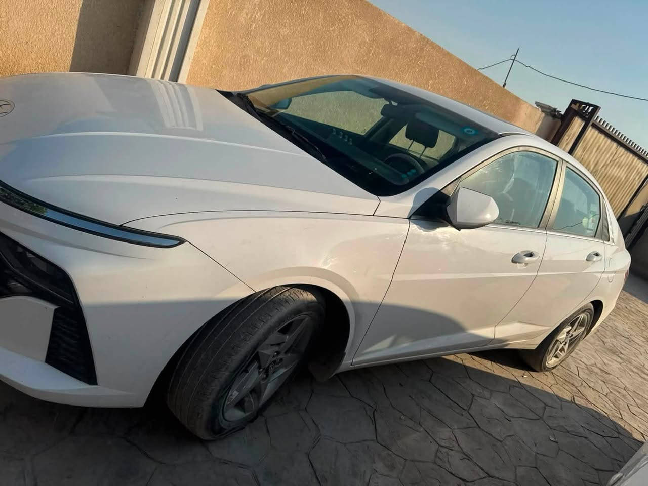 اكسنت موديل ٢٠٢٤
وارد خليجي ماشيه ٧٥٠٠
تبريد قطعتين
تحكم ستيرن
فول عدا البصمه
رقم بغداد
بيها ضربه بالباب الخلفي وطخات 
استعمال اقل من سنه
السعر ١٥٠ ورقة
***********
