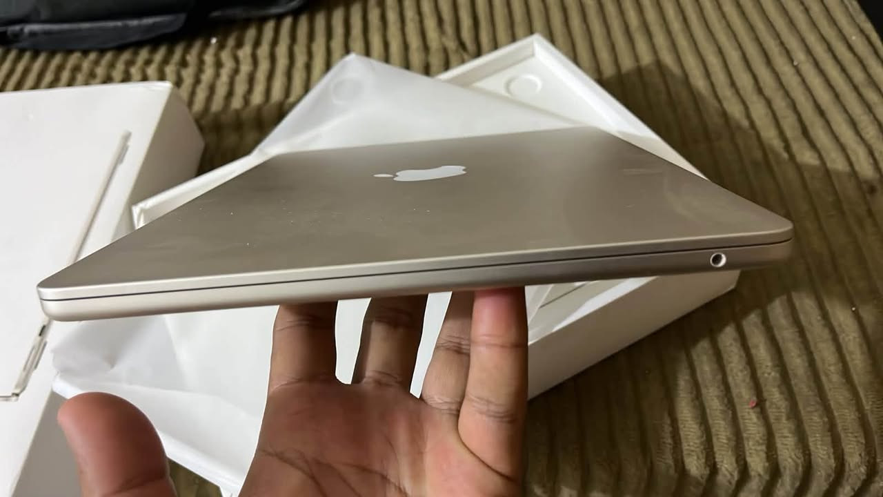 Macbook air
Mac m2 

Ram 8

Ssd 512

Health 98%

Display 13.6inch

لون ستارلايت

مكان بغداد

مع كافة الملحقات 

سعر مليون و150 وبي مجال
واتساب ***********
