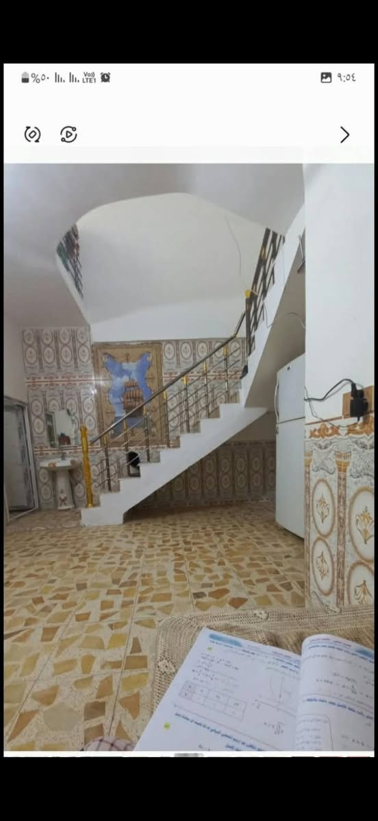 بيت للبيع في قنطرة السلام طريق الزوار بستان ارباط مئة متر مربعة قرار محكمة طابق واحد بناء ابلوك استقبال غرفة نوم مطبخ صالة صحيات داخليه و خارجيه السعر ٩٥ الاستفسار على رقم ***********
