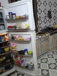 ثلاجة تجميد • للبيع
