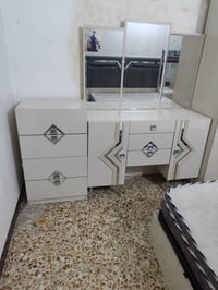 غرفه نوم • نضافه ٩٠٪ • ٩ قطع