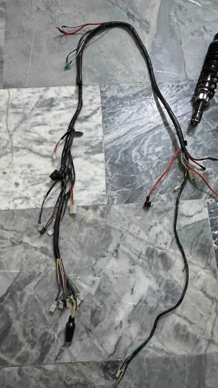 تزويد عدله
دبل خلفي D2فضي مطعم بنفسجي 
قبق فلاوين كرزي RGS
رباط كرزيTwPo
ضفيره تجاريه مملعوب بيهه
سعر خاص..!!
رقم:***********
