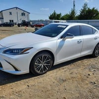 لكزس ES350 • مزاد • ١٤/٩/٢٠٢٦