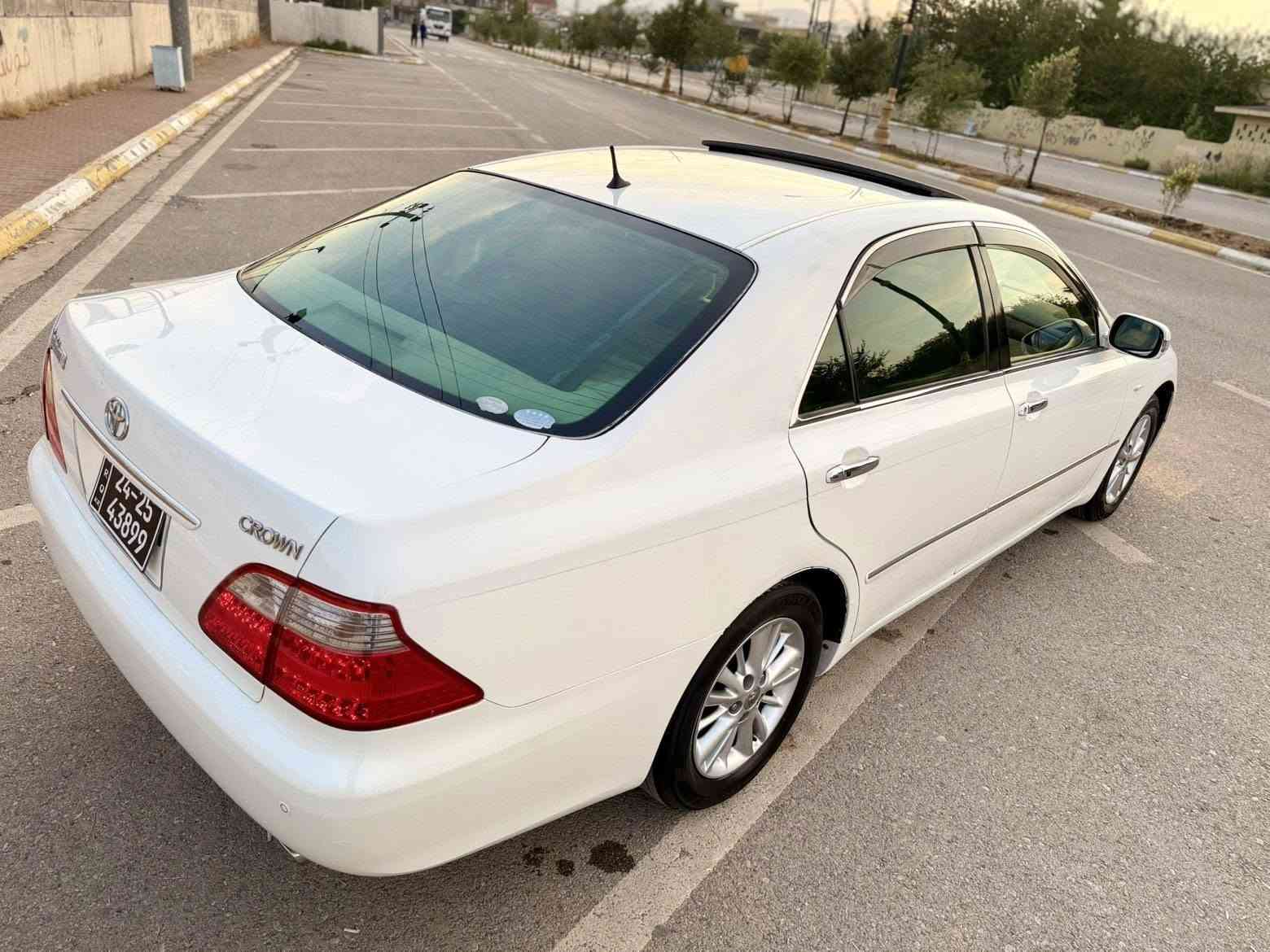 شاهین • ٢٠٠٦ • ٢٧٠٠٠ كم