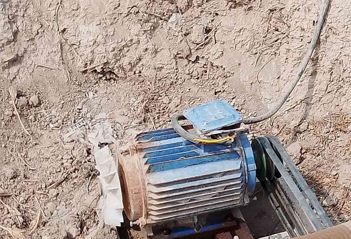 ماطور للبيع ابو سبعه ونص سعر خاص الاتصال على الرقم ***********
