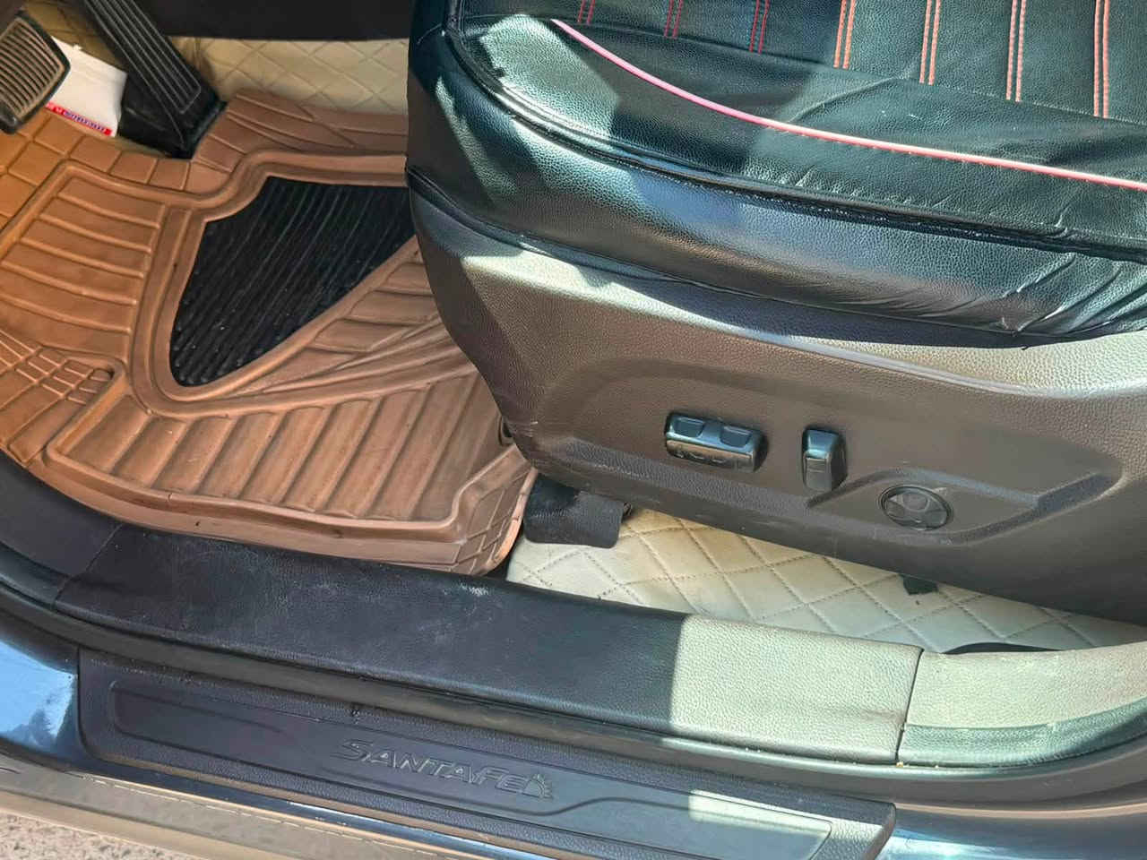 سنتافي ١٧ محرك ٢٤٠٠ جاهزه من كلشي رقم سليمانيه …مكانها بغداد بسمايه..((بيها بابين اليمنا موجوده صوره امريكا السعر ١١٧…***********
