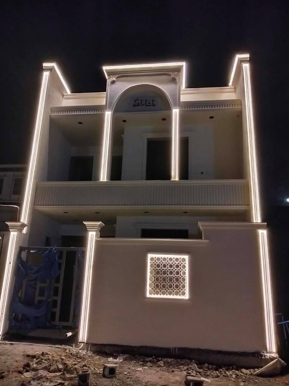 دار للبيع كلاسك _🔥
🏠دار مرتب وجاهز ضمن موقع مميز
📐 المساحه 122متر
📄 طابو زراعي سند 25
📍 الموقع الذهبي :
بغداد _القدس _منطقه ناجي
قريب من الخدمات والأسواق مناسب العائله او للاستثمار 
⚫ نظام كامرات 
⚫ نظام انترنتيت 
⚫ بواري تقطير دفن 
🏠 تفاصيل الدار
✔️ 3غرف نوم
✔️ أستقبل أنيق
✔️ صاله واسعة
✔️ مطبخ عملي
✔️ 2صحيات
✔️ منور 
✔️ بيتونه 
للأستفسار 
*********** 
***********
