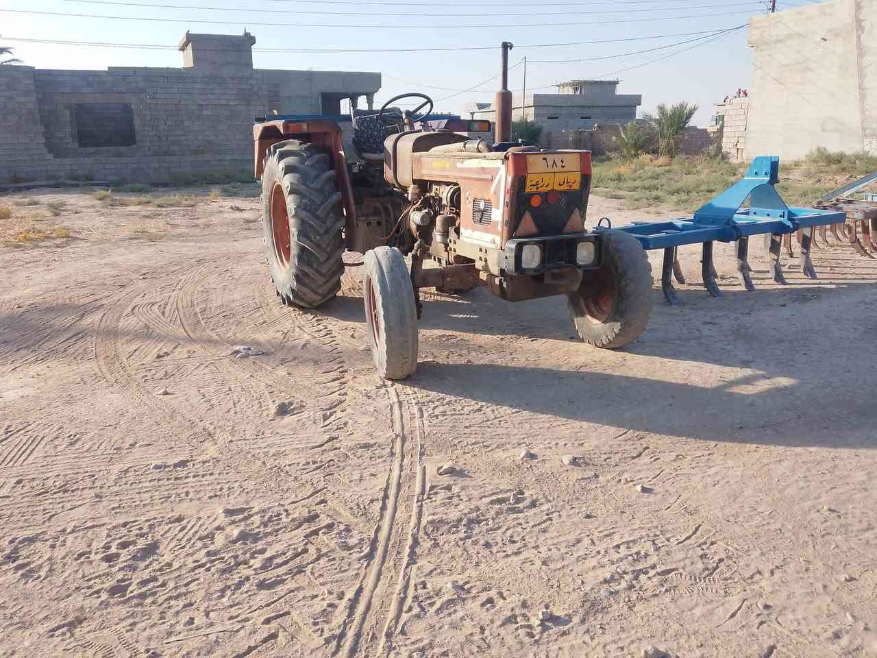 السلام عليكم خراميش ومكينه بلاديه للبيع تايرات وره جدد بم محرك سلف بريك كهربائيات  كامله مكان قريب ققرتبه ديالي لتواصل والاستفسار اتصل ع رقم ***********
