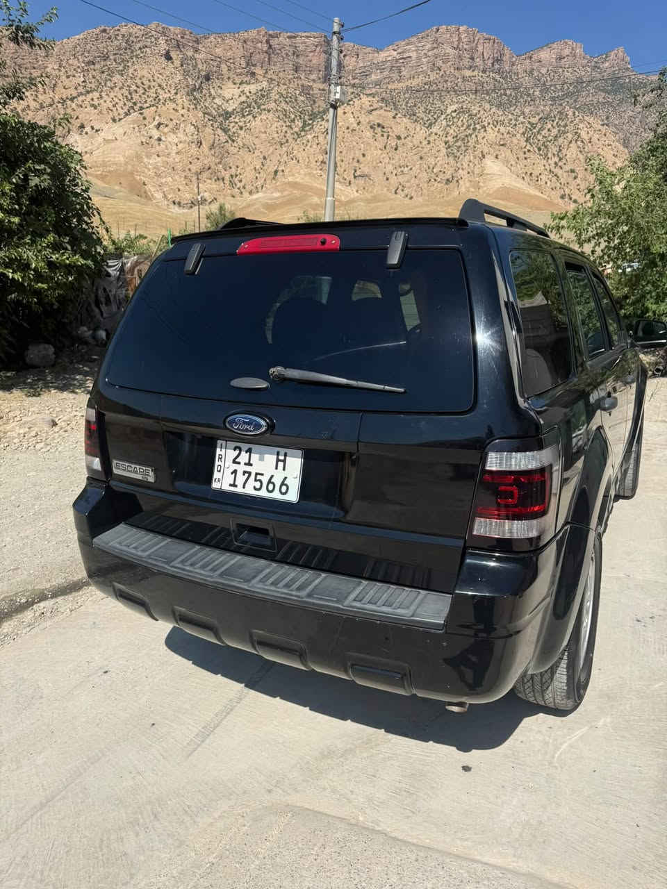 فۆرد ئیسکەیپ 2012 مواسەفات xlt
نمونە لە جوانی بێ بۆیاخ تەنها دوو پەڵە سارد

بۆیاخ تەنکی رەشی قەتران مەرخوب 

کوشن کارەبا

ئاوێنە کارەبا

ئاوێنە دژە فول

تەعدید سورعە 

جام ئۆتۆ دژەخۆر

تاک ئەکسلی مەکینە ٢.٥ مەرخوب 

دووگمەی تراکشن

دوگمەی لێژی خلیسک

لایت ئۆتۆ

لایت عەدەسە تەنها لایتەکانی بای ٣٠٠ هەزارە کە بۆی بەستراوە

بلاجیکتۆر 

توڵی سەقف 

مکەبەرەی دەستکاری 

شاشەو کامێرا

5 سالە یەکدەست لای خۆمە ڕۆن و بەنزینی باشی تێکراوە بەردەوام

پشت و پێشی تازە تونکراوەتەوە ٢٥٠ مەسروفی تیا نیە بێتەقەو رەقە.

کارەبای کامل ئیش ئەکات و مەزبوت

بەشەرتی گێڕوو مەکینە

تەبرید ساردووگەرم بەشەرت 

چوار تایەیی لۆک لۆکی لەژێرە

سەنەوی تا 2030 تازەیە بەناوی خۆم

نرخی ١١٨ گەڵا 

ژمارە مۆبایل  

***********
