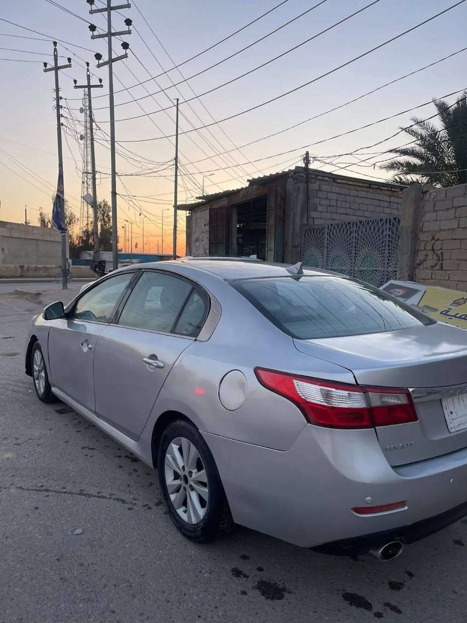 سلام عليكم سيارتين لبيع او مراوس بؤحدث واطي فرق مكاني ديوانيه تفاصيل اتصل عله رقم مكاني ديوانيه مكلف بنشر رقم‏‪***********‬‏
