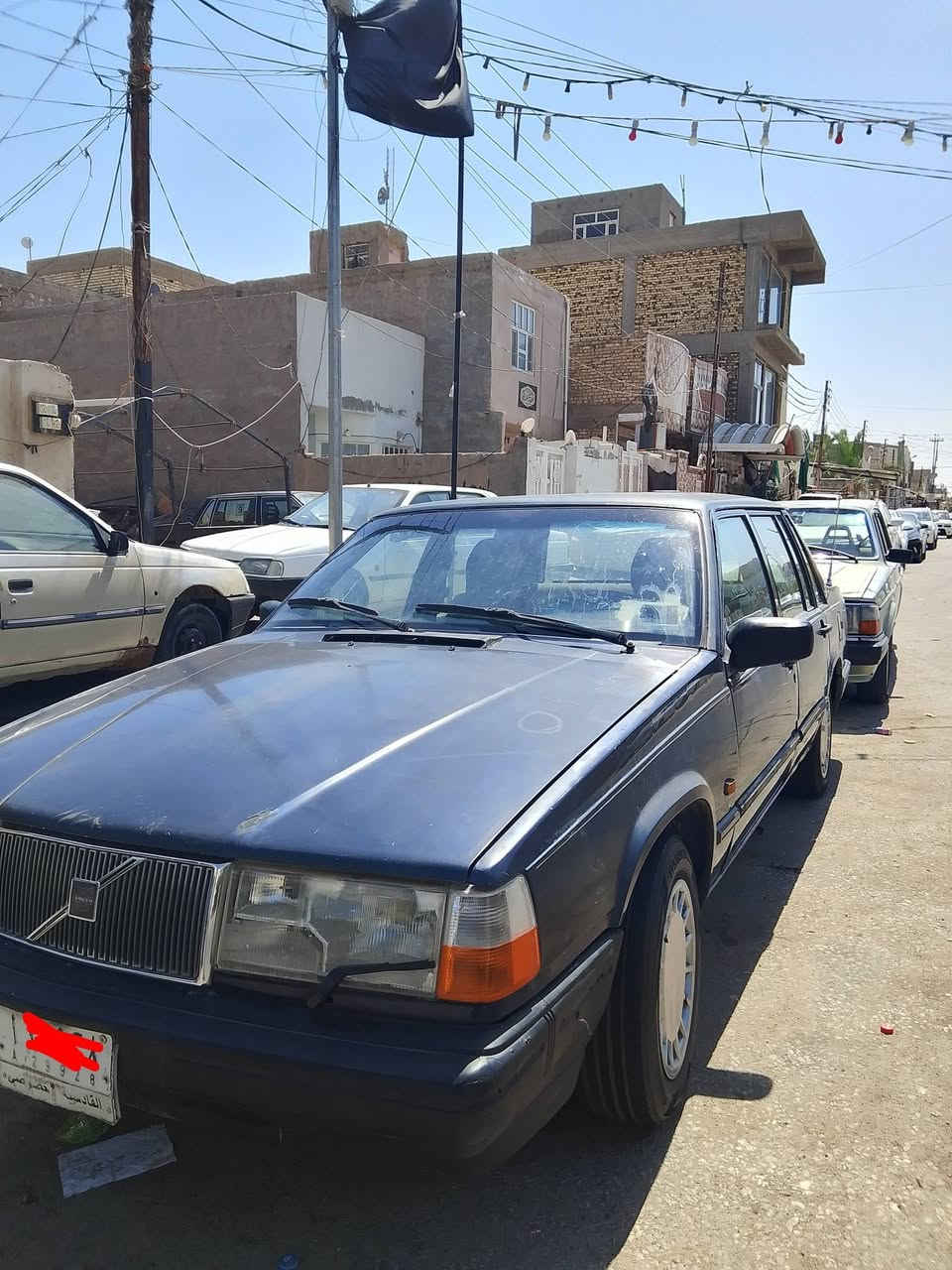 السلام عليكم فالفو 740 للبيع كامله من كلشي موديل 1990 محرك كير حاويه حداديه جديده كهربائيات شغاله جام كهربائي سنتر لوك مصبوغه عام للجماليه سنويه لل28 تخم تاير وباتري جديد كب مسح للاستفسار *********** السعر 33
