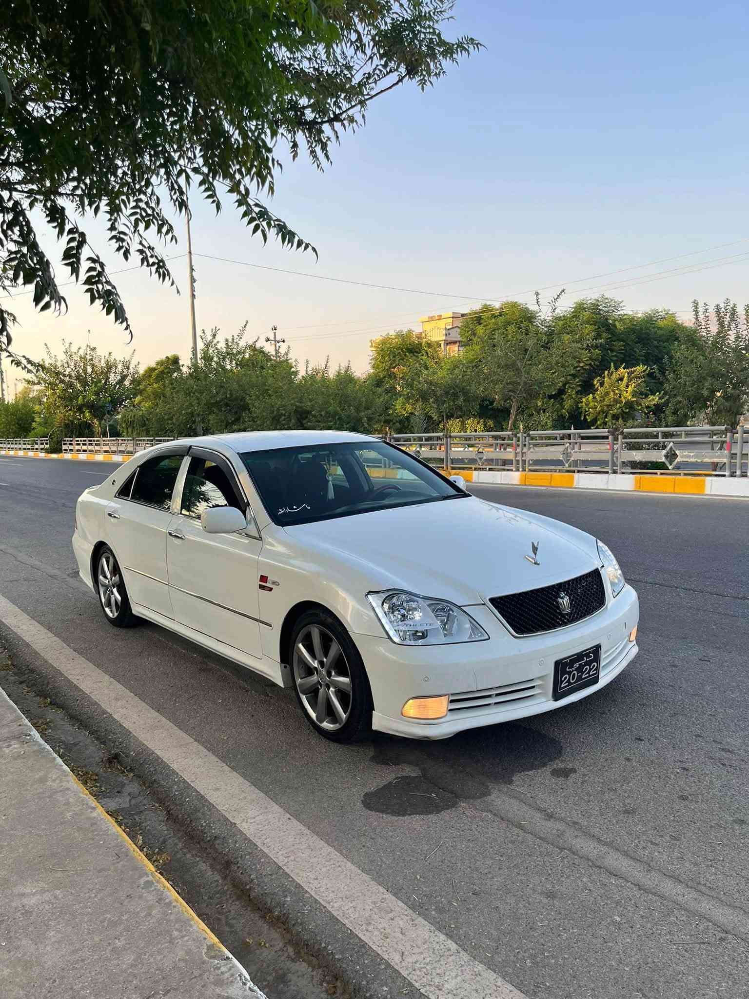شاهینە سپۆڕت بڕاوە   سعری 53گەڵا
شاهینە سپۆڕت 182
گەورە بەگەورە. 2005
3دوگمە ناو ڕەش 
بڕاوە.   کۆدی هەیە 
نمونە لەجوانی 
کامل مەسرە کراوە 
تەبریت ساردوو گەرم 
جامی هەڵگیراوە 
بێ چاڵوو شوخت 
لایت لێگز
پێشوو دوا حاسە 
4تایە ویلئ دنگەی لۆکی لەسەرە 
تەقەو رەقەی بەشەرت 
داعموو لێدراو قرچ بەشەرت 
کەڤەروو سەقفوو شەنسی بەشەرت 
گێڕوو مەکینەی بە شەرتی فیتەر 
***********
شوێن هەڵەبجەی شەید 
سعری. 53گەڵا📌🖤
