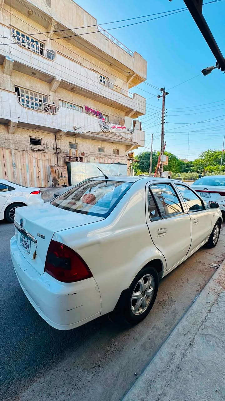 سلام عليكم 
جيلي CK موديل ٢٠١٢ 
سيارة نظيفة من كل النواحي 
كير مكينة كشر تبريد كهربائيات 
سنوية جديدة ولحد سنة ٢٠٣٠
السعر ٤٢ وبيها مجال 
مكان بغداد 
***********
***********
