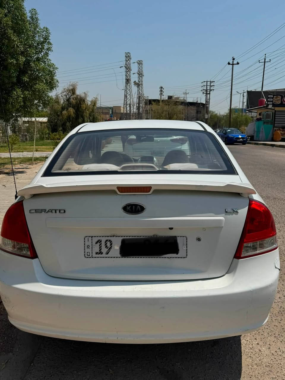 السلام عليكم
سيراتو 2009 كفالة من الصبغ بيها باردات بسيطه 

كير مكينه مكفولات ، تبريد ثلج ، رقم كربلاء الجديد 

السعر : 85 

مكان السيارة النجف 

للتواصل : ***********
