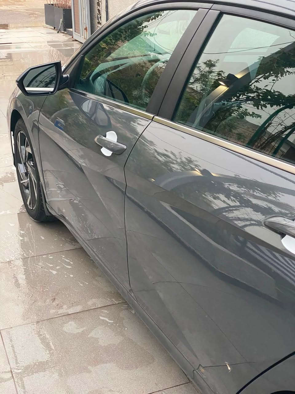 النتره موديل ٢٠٢٤ سياره فول مواصفات ما عده الكشن مو كهرباء جلد فوول لل اخير  حادثها باب الصدر بدون ايرباك بدون دواخل وبيها بارد ع كد شبر جاملغ امامي و شبر جاملغ خلفي 
سياره ماشيه ٢٤ مايل وارد كندي السياره 
عارضها اب ١٦٣ $وبيها مجال شي قليل صور الحادث بل منشور  اتصل وبيك خير ودلل 
مكاني بغداد شارع فلسطين او بياع سويب 
***********
