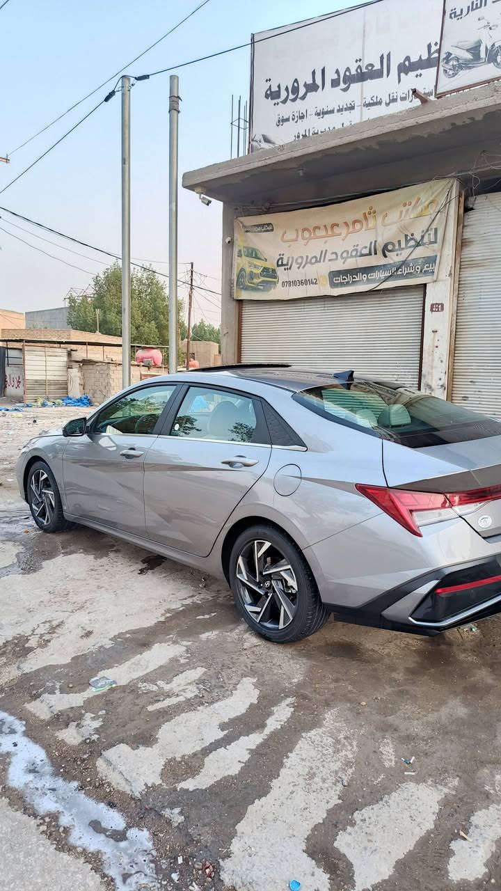 يا الله
النترا موديل ٢٤بدون لوحات سياره جديده مواصفات  لمتد فول للاخير حادثه بنيد وجاملغ راجعات بارد  داخل ابيض 
اربع كامرات كشنات جلد ابيض مكاني حله مجسر الثوره ***********@
