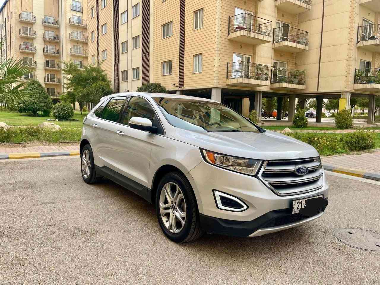 FORD EDGE TITANIUM
مواسفات: کوشن جلد و هیتەر 
شاشە و ئیمپفایەری SONY
٣شاشە
لایت بەگ لایت لید و ئەوتۆ 
بەصمە و شغال 
ویل ١٩ 
کۆدی دەرگا و دەرگای دوا جەگ 
دەبڵ گێر و گێڕی سەر سوکان 
مەکینە 2.0 turbo
برێک کارەبای 
ڕاداری ئاوێنەکان 
تەبرید دواڵ زۆن 
سەیارەکە فول فولە بەس پانۆراما نییە ..

سەیارەکە ٢٠١٧ و ٨١ هەزار ڕۆشتوە ،
زۆر تازە و بێ نوقسانییە سەنەو پلێتی هەمووی تازەیە تەقە و رەقەش بە شەرت بە ناوی خۆمەوەیە ،
سەیارەکە بێ بۆیاخ و بێ ئەرباگە تەنها دەرگای دواوە گۆڕاوە بە بیلاد کەمێک ناو حەوزەکەی گرتوە بە شەرتی هەموو شتێک دوو پەڵەی بچوک pdr هەیە و دەعامیەکانیشی بۆیاخی نییە هیچ گلۆپێ لە داشبۆردەکەیا ئیش ناکات ...
گێڕ و مەکینە نە کراوەتەوە و بێ کێشەیە بە شەرتی یەک مانگ ، کامل سێرڤس کراوە ...
بۆ زانینی نرخ پەیوەندی بکەن    *********** السليمانية, العراق
