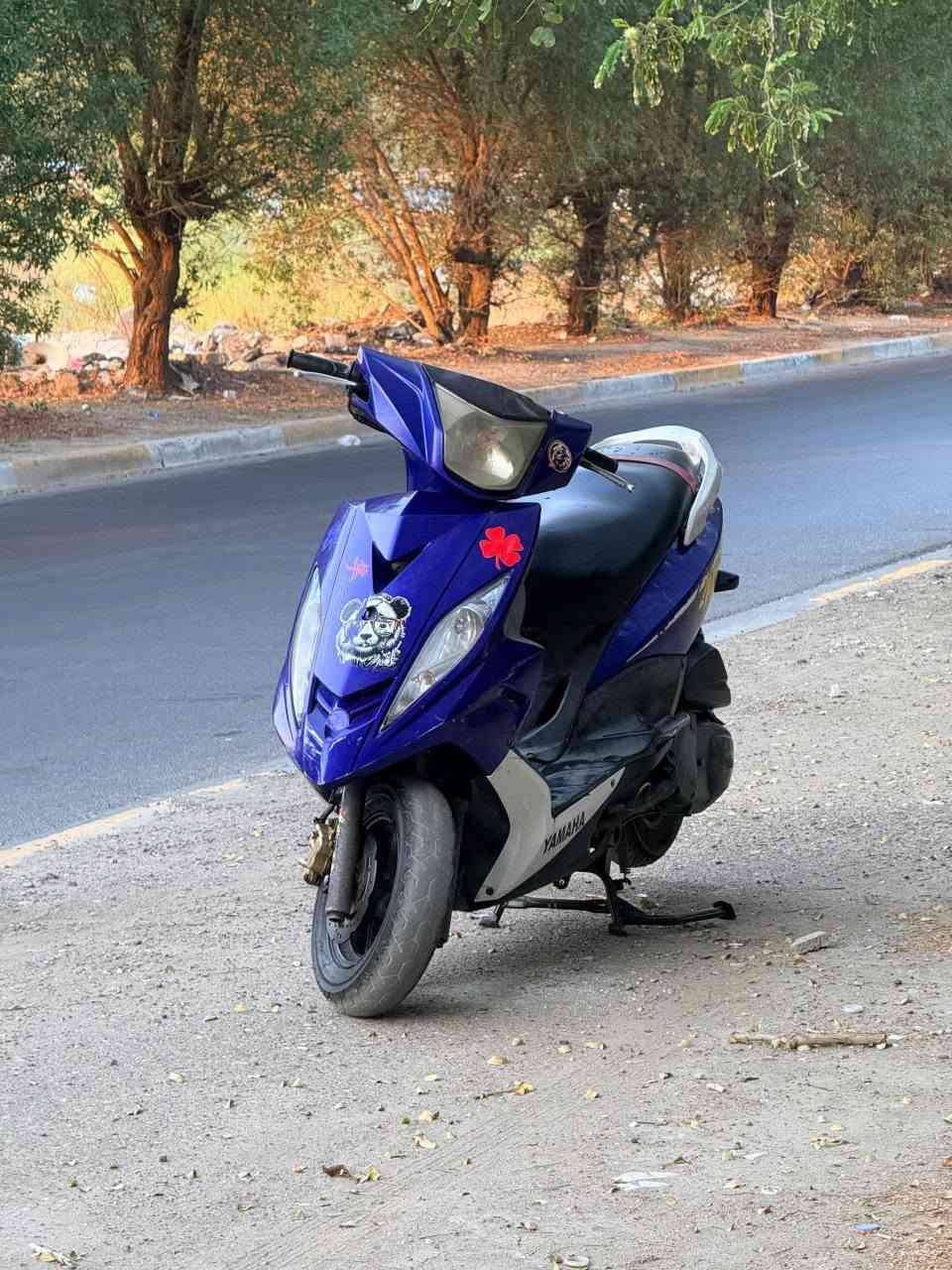 السلام عليكم 
دراجه gtr للبيع او المراوس حسب القناعه كامله نكره سلف كلها بلاديه كفراتها ختم واحد مكينه خير من الله شلعه ومعدل ما بيها اي نقص يرادلها بس شاشه فقط والباقي كامل مكينه ناعمه لا تبخير ولا نضوح مكاني بالغزاليه 
سعرها ب 750 
رقمي *********** بغداد, العراق
