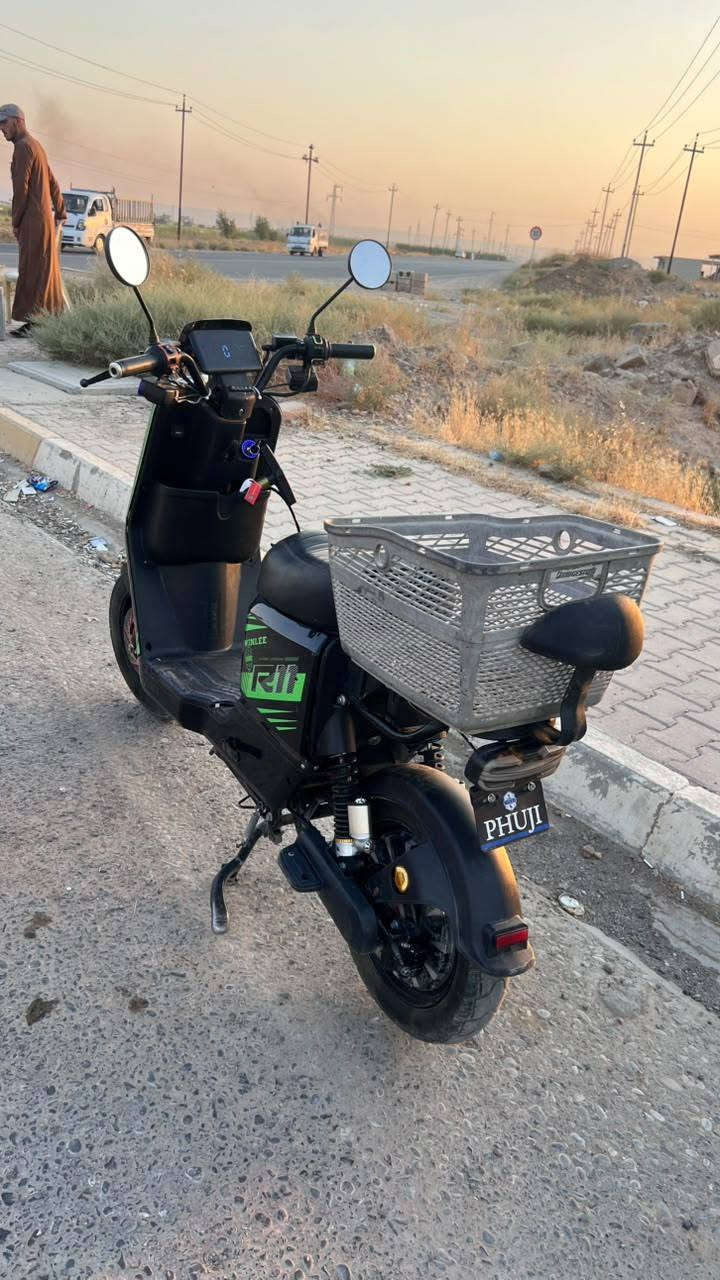 ماطور شحن للبيع
النوع. R11
موديل.2025
بطارية .نوع ونلي5 بطاريات
السعر .600
الاستفسار الاتصال على *********** متواجد خاص
