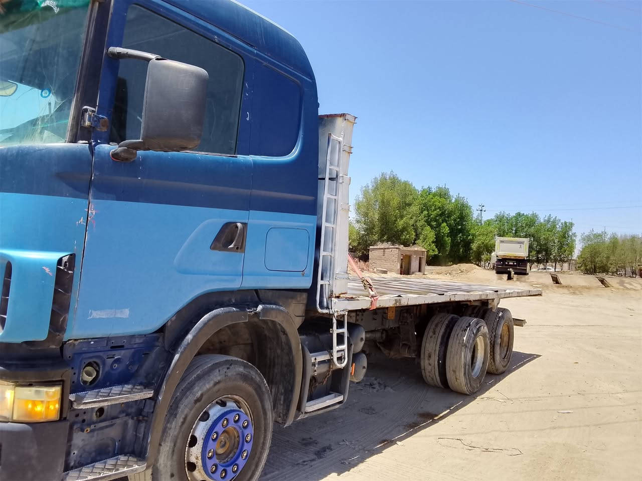 سلام عليكم سياره شاصي سحال البيع 
مكان بصره زبير
***********
