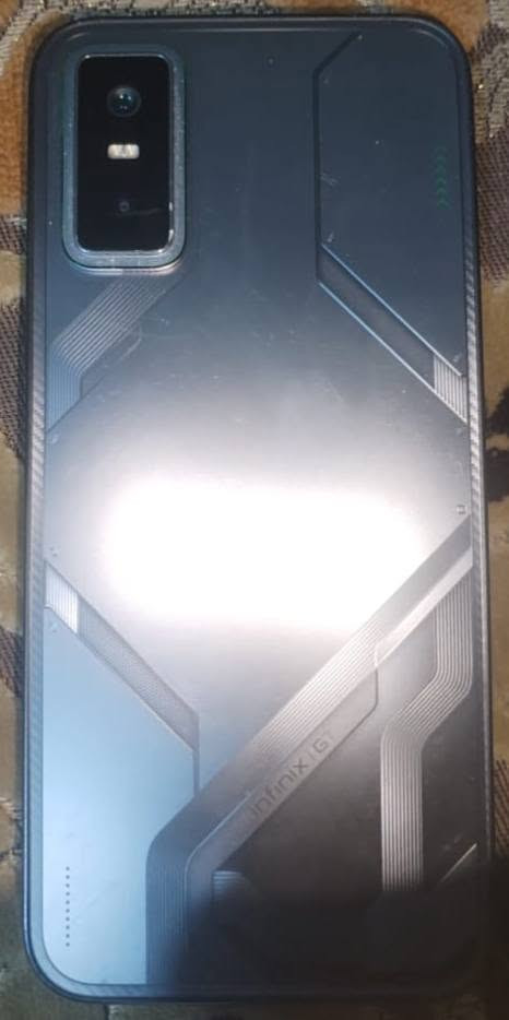 سلام عليكم...👋
موبايل كيمنك Infinix GT 30 Pro فريم 144 مستعمل ما مصلح ابد ولا مفتوح ولشاشه اصلیه مال تليفون ممبدله معه كامل ملحقاته شاحنته المروحه للتبريد او كفراته او المفتاح مال سیم کارت موجود او کراتینه هم موجوده او الوصل مالته مال شراء هم موجود التليفون نضيف جدن للبيع رقم الاستفسار *********** السعر خاص عنواني بغداد مدينت الصدر ملاحضه لايوجد توصيل
