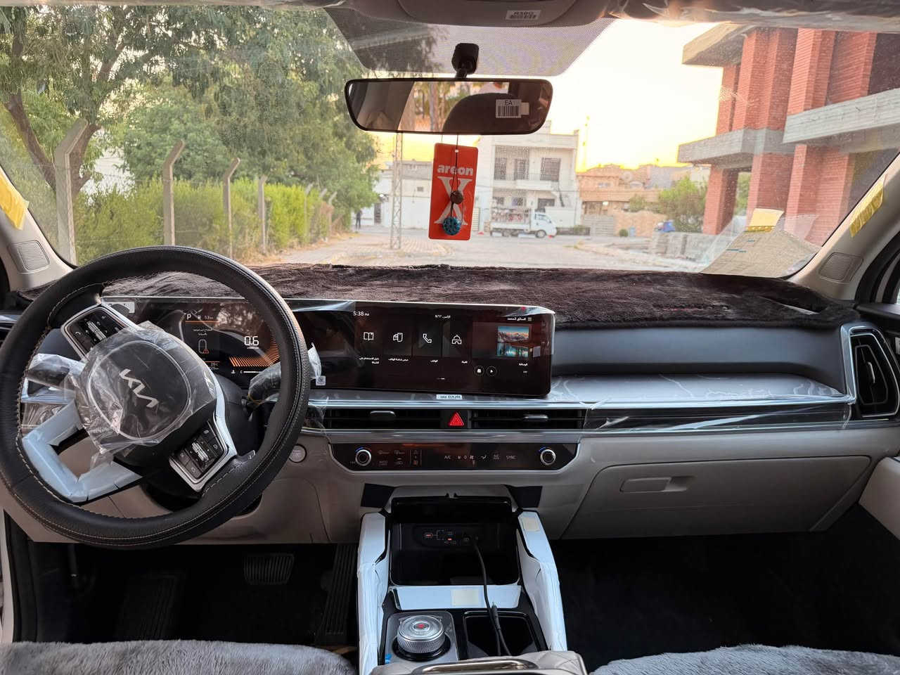 كيا سورينتو 2025 الشكل الجديد 

كفالة عامة

الممشى: 2500 كم فقط يعني زيرو 

المواصفات:

- محرك 6 سلندر

- 7 ركاب

- ويل 20

بصمة

تشغيل عن بعد

- كامره وحده 

- قمارة حديد

- مقاعد كهربائية مخمل

- شحن لاسلكي

- كير ماوس

- حساسات أمامية وخلفية

- جنطة كهربائية

- ومواصفات أخرى عديدة

الحالة:

- سيارة ماشية 2600

- كفالة عامة

- رقم اربيل بااسمي 

- تحويل مباشر ثاني يوم

رقم *********** كركوك, العراق
