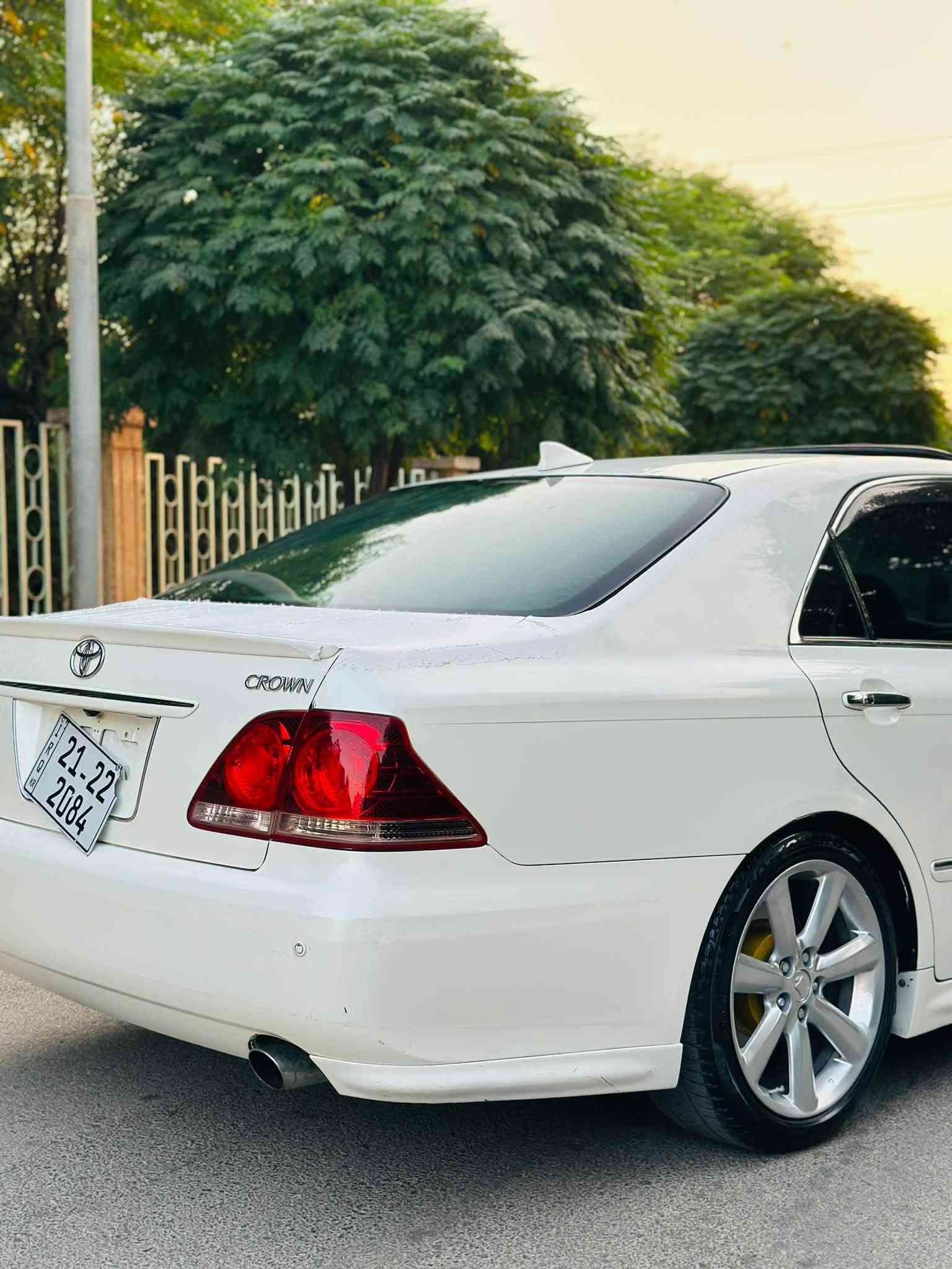 سەرەتا بەناوی خوا
شاهینە بڕاوە بڕاوە 184
سەیارەکە کۆدی هەیە 
3دوگمەی فول فول
جڵد هیتەر سڵاید 
فۆرمیکا سور سوکان عەزەڵە 
ئاوێنە ئیشارەت 
پێشو دوا حاسە 
تەبرید ساردو گەرم بە شەرت 
گێرو مەکینە بە شەرت 
کارەبای بە شەرت 
دەعمو لێدراو کەڤەر بە شەرت 
تەقەو رەقە بە شەرت سەیارەی ماڵە هی مەعرەز نییە 
ژ.***********
ژ.***********
ئەدمین❤️
