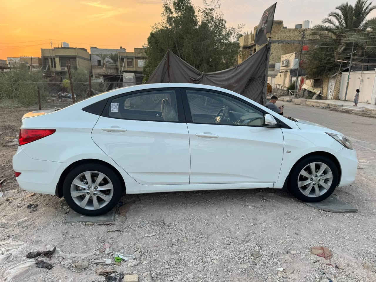اكسنت ٢٠١١ • محرك ١٦٠٠ • كارتون