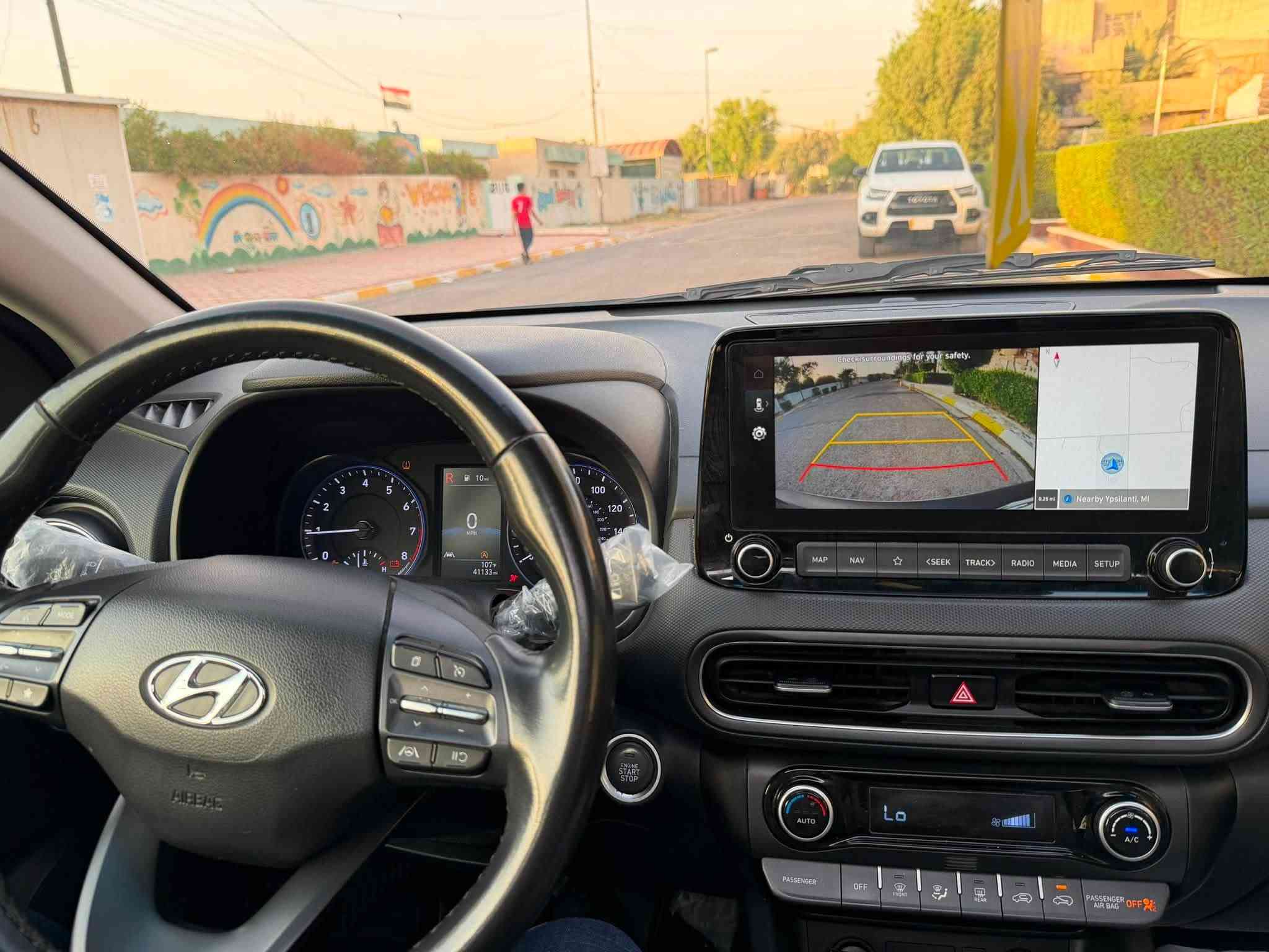 السلام عليكم 
🚘 هيونداي كونا  2023

السعر : 128$

سيارة بمواصفات مميزة وشكل 
الهاتف: ***********

حادثه بس بنيد فقط بدون دوخل؟ 

✨ مواصفات السيارة:

* بانوراما

* داخلية لون أسود مطعّمة بالأحمر

* كشنات شاموا 

* كشنات كهرباء

* تبريد بالكشنات

* تدفئة بالكشنات

* تدفئة بالستيرن

* تحكم ستيرن 

* شحن وايرلس

* نقاط عمياء جانبية

* رادار أمامي

* رادارات وأنظمة أمان

* لايت زينون 

* بك لايت  LED

* ويل كاب كروم

شاشه قطعه وحده تاب 

اناره داخليه محيطيه

ماوس تحكم بالمودات 

محرك2000كفاله 

🔧 ضرر السيارة: بس بنيد فقط؟

* السيارة ابسمي 

📍 مكان تواجد السيارة: بغداد البلديات
