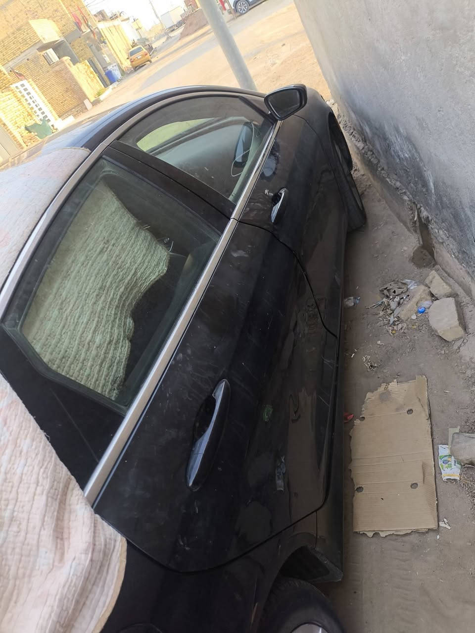 للبيع سي 200 رقم ميسان  بية  بنيد وجاملغتة اثنين لامامي وبارد بل باب  الخلفي سيارة جاهز مكينة حدادية تبريد  سيارة بسمي تحويل ثاني يوم  سعر 98. رقم الهاتف ***********
