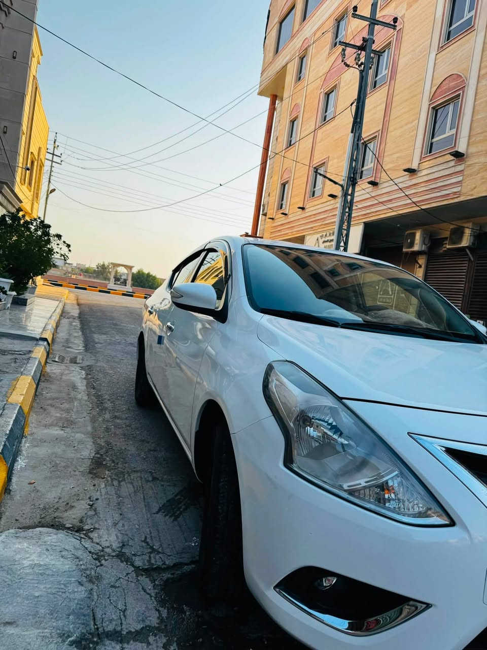 � للبيع نيسان صني 2025 – كفالة عامة

نيسان صني موديل 2025، سيارة جديدة وبحالة ممتازة جدًا ✨
✅ كفالة عامة
✅ موديل 2025
✅ نظيفة جدًا
✅ استخدام شخصي
✅ محرك اقتصادي 1500 
✅ سيارة ماشية 35 الف 
✅ موصفاتها نفس ما بالصور جام تحكم كهربائي تبريد قطعتين تحكم بالمري الجانبية شاشه جديدة تدعم كاربلاي تبريد مكينة كير كفاله عامة ++ كشرها خارجي مكفول سيارة مصروف عليها دوشمة غرفه فوق غرفتها بلادية تخم تاير جديد دسكات جديده حداديتها جديده  تبديل دهن من وكالة بانزين كلة محسن يعني بين قوسين سيارة من شركة على ايدي جدا نضيفة سيارة ب اسمي حره بنفس يوم مداور 

📍 السيارة موجودة في: الناصرية
💰 السعر: 125 وبيها مجال 
📞 للاستفسار والتواصل: [***********]

سيارة بيها مجال للشراي. لاحد يكسر سعرها ، الله يوفق الجميع �
