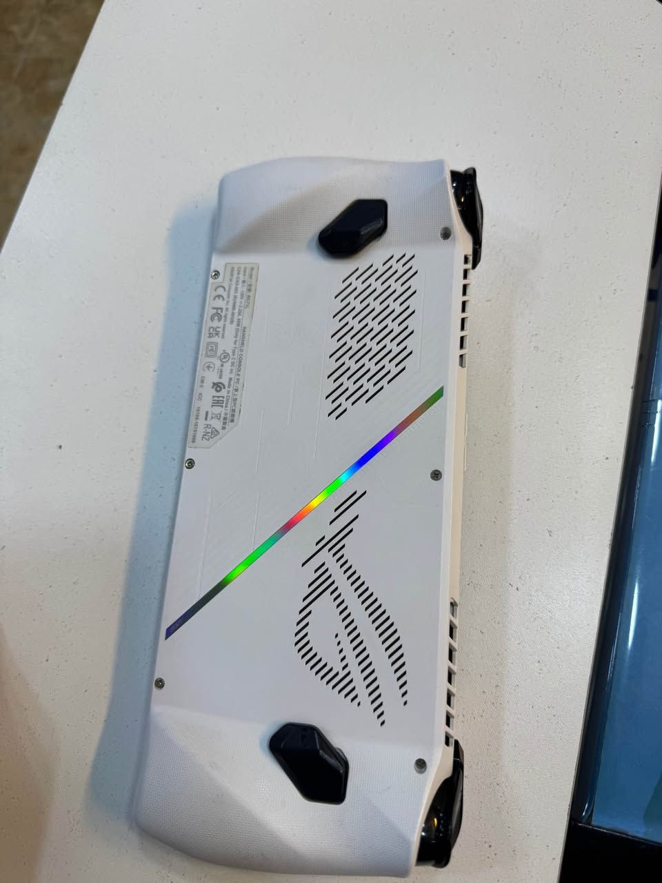 asus rog ally   
16 gb ram
512 ssd
شتيكي زور تازه و جوانه    نرخى   ٤٧٠ هه زار   
*********** السليمانية, العراق
