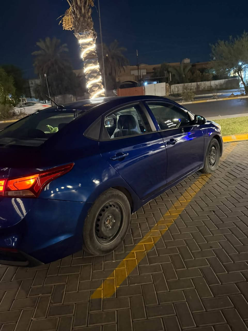 سلام عليكم

اكسنت للبيع وارد امريكي مكينه 1600 دوش دبل نوزل سياره ماشيه 64 الف حادثهة خلفي بدون ايرباك سعرهة 125 وبيهة مجال مكان السياره بغداد اي تفاصيل ثانيه خاص او واتساب ***********

