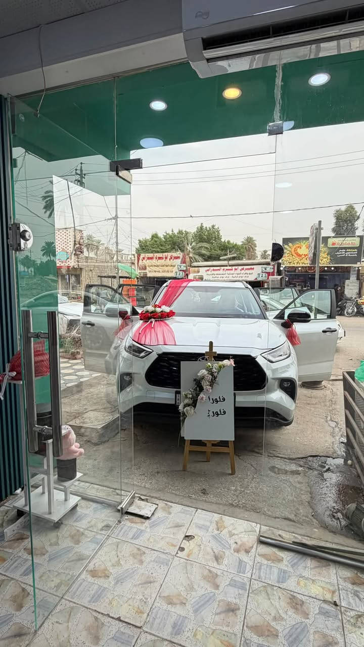 يتوفر تزين سيارات داخل محل ورد فلورا فلور
*********** 

بنزلة كميره مجاور سند كيك والحلاق نبيل ياني 

مقابيل مطعم طماطه
