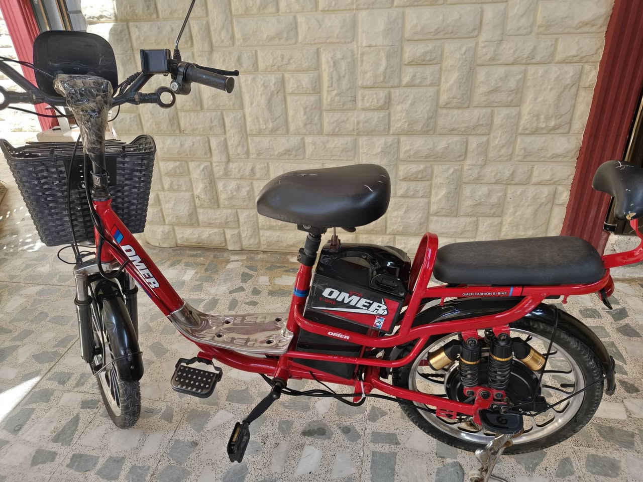 للبيع 200 ألف
بطاريات جديده
***********
