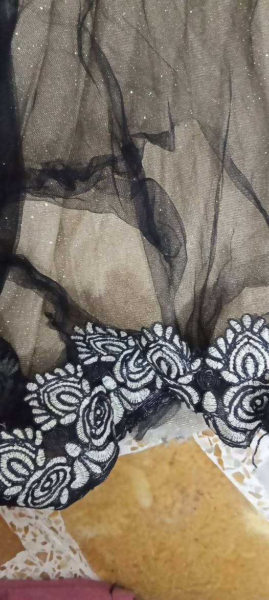 مقاس ٤٢ • ما ملبوسين • عيب بالصوره
