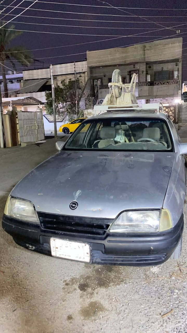 عندي اوميجا رقم كركوك سنويه عاج للبيع والسعر 22 بمجال قليل والسياره نظيفه حيل وهذا رقم وهذا رقم موبايلي ***********@
