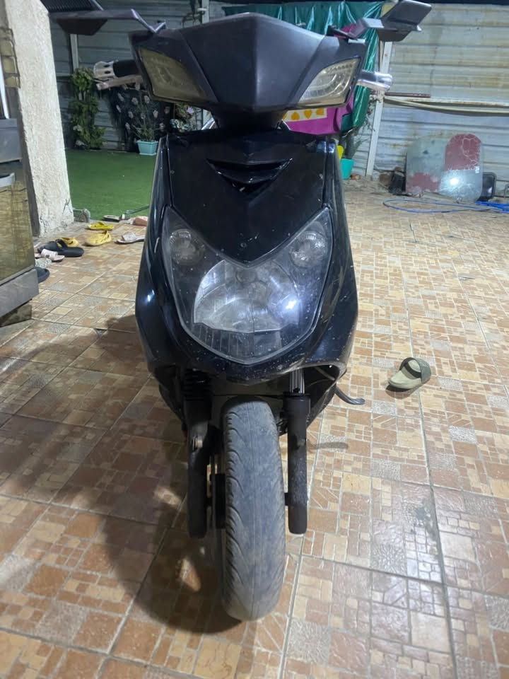 سكنس فحل مزوده مكينه ٥٨كلجات وقطرت دهن ويدات بريك ويدات سكليتر ودبلات وياله ذهبي نجمه دراجه وكعت بيهه حديد مال قطرت دهن  وصار بيهه صوت  سعر٤٢٥العنوان الكاضميه الطي متواجد وتساب ***********
