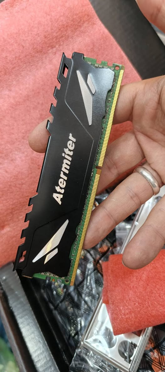 السلام عليكم
بيع مستعجل
تجميعة pc  قابلة للتطوير من كل النواحي
هارد  512  نوع m. 2 
Ram  16 ddr4
4سلوت رام يعني تكدر تضيف لحد 256g رام
كارت شاشة 4g invidea 550ti
معالج intel xion v12
مذر بورد x99
كيس  نوع  victor rgb 4 fan
كولر rgb
السعر ٤٢٠ الف قابل للتفاوض 
الاتصال بالرقم ***********
