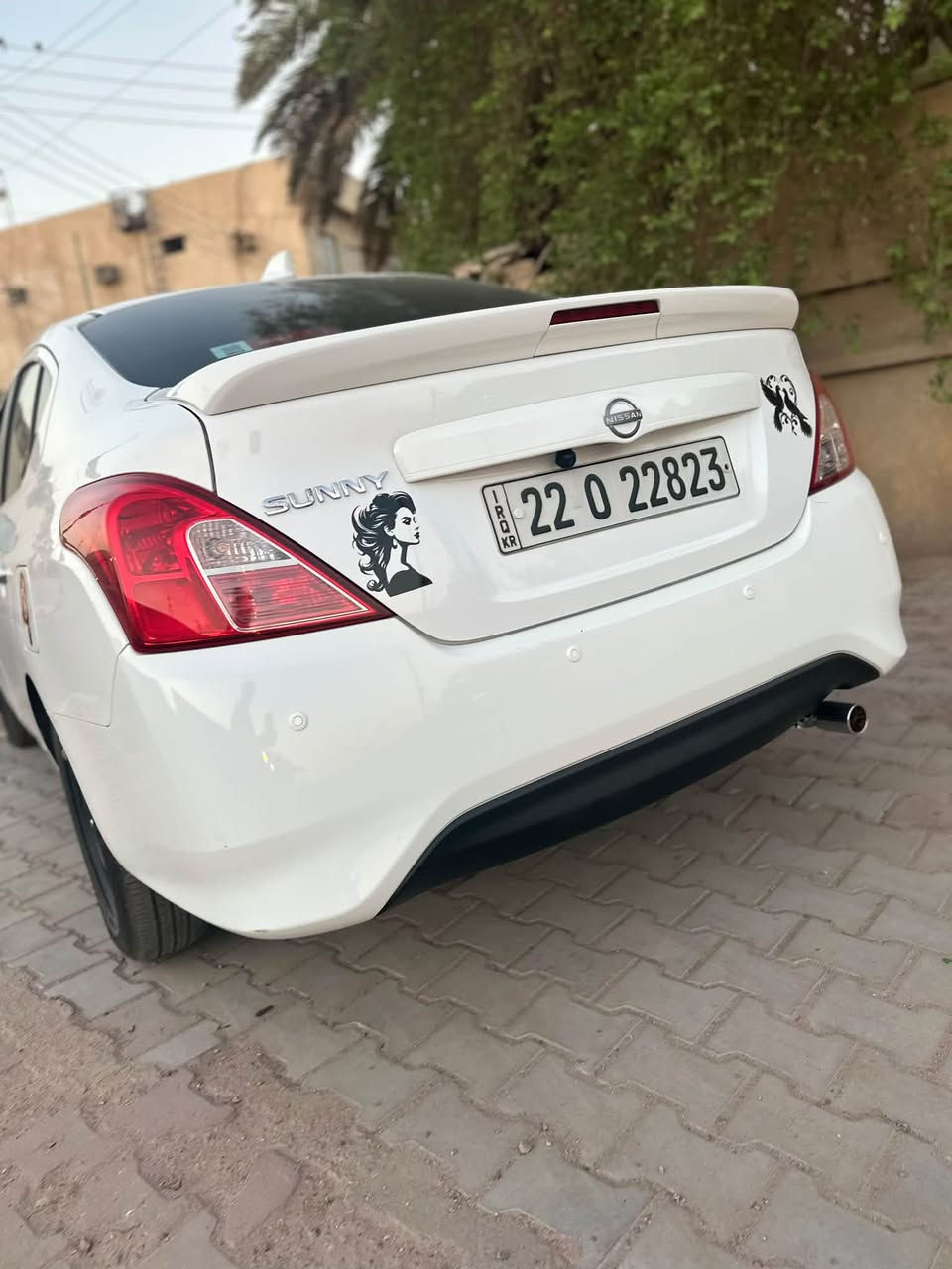 نيسان سني هندي مديل 25 بيهه بارد شويه بل جاملع بي مابين السياره حيل جديده كيلو متر30 الف شاشا الكزز شرط تحويل لو وكاله شريد بل خدمه مكان السياره الطويسه السعر 126 شراي خابر انا خادم ملاحظة الي عنده مراوس بزيرو تراوس ونطي فرق 
***********
