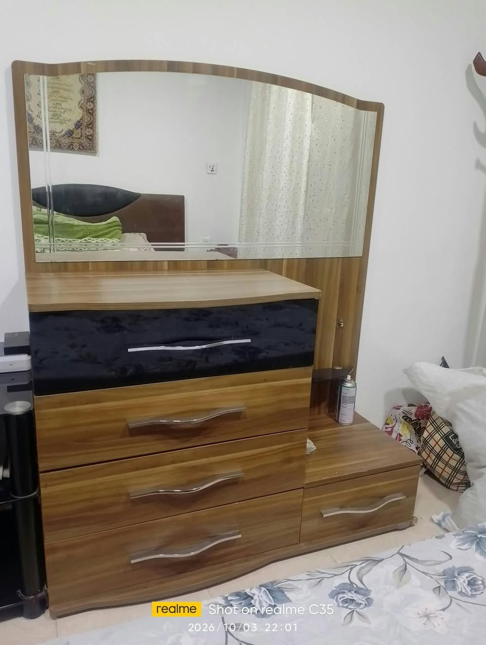 غرفة نوم ٥قطع • جرابي ٢ • صوبة غاز وكهرباء