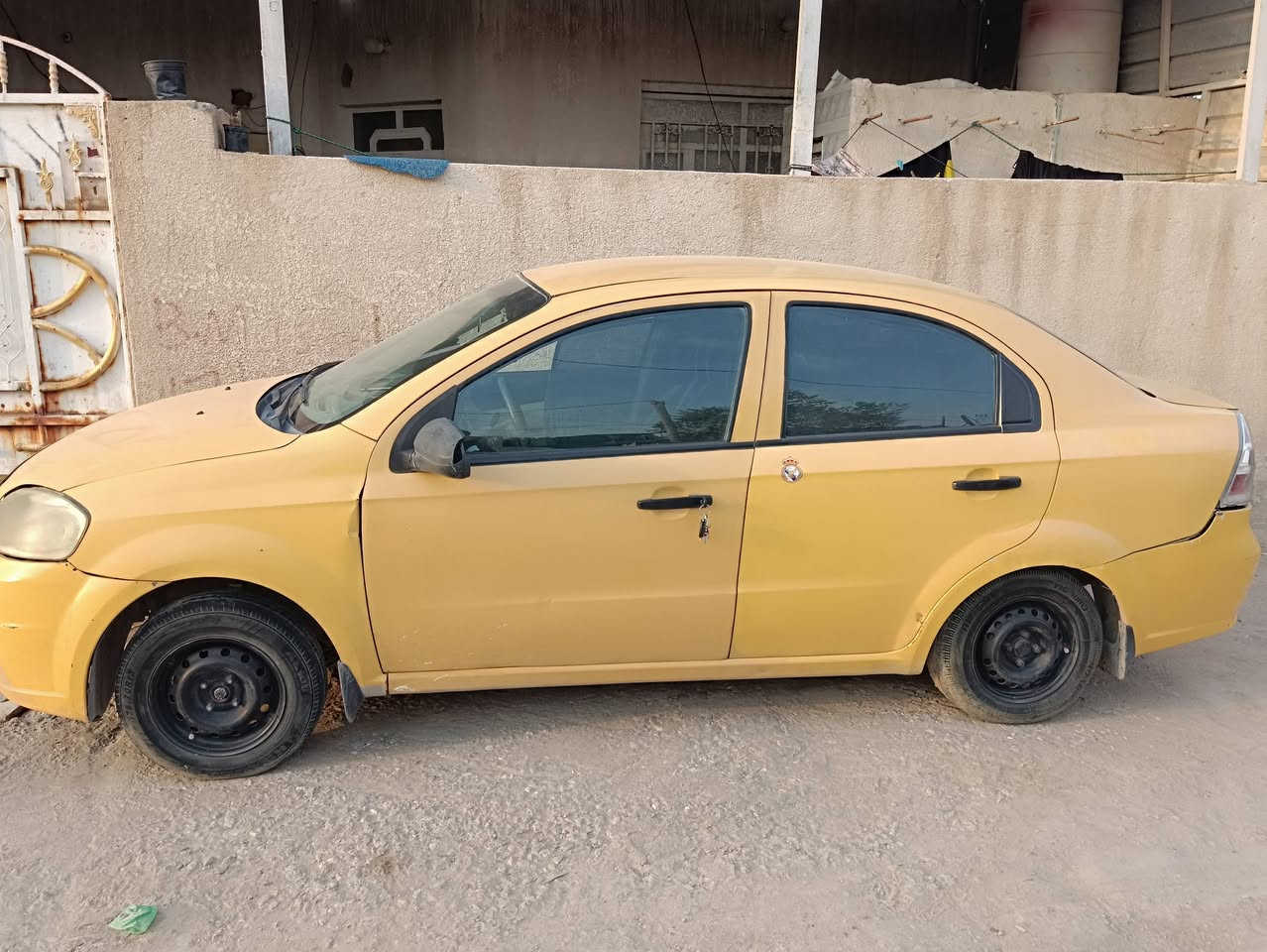 افيو للبيع ٢٠١١ خليجي الشركة العامة محرك مفتوح كير عادي
كير ومكينه جدد خير من الله ترايك وين ما تريد 
سياره كفاله عامه 
كهربائيات كلها شغالة
تبريد ثلج 
رقم بغداد الجديد 
تحويل ثاني يوم 
مكان السياره واسط / الكوت
سعر ٤٧ وبيها مجال حگ الجية 
***********
