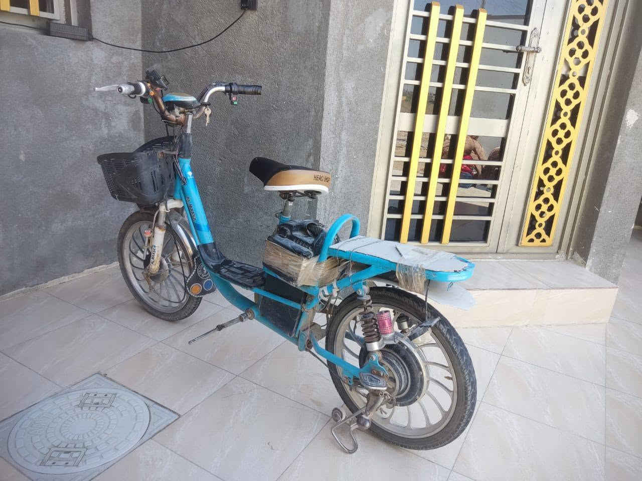 دراجة للبيع
البطاريات نص عمر
الكشر نظيف مابيه لحيم
هورن شغال 
لايت شغال 
ابريكات شغاله
شاحنة وياه
السعر 80 الف
رقم الهاتف
‏‪***********‬‏
