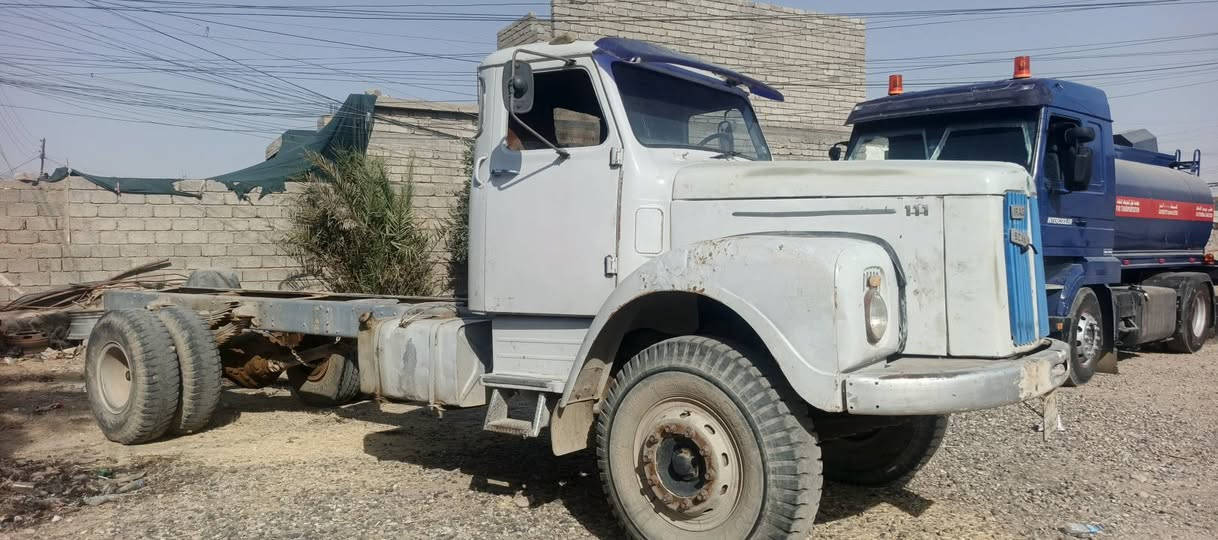سكانيا 111موديل 81شاصي بلادي رقم سليمانية شرط برائة ذمه وبصمه رقم هاتف ***********اسيا ***********
