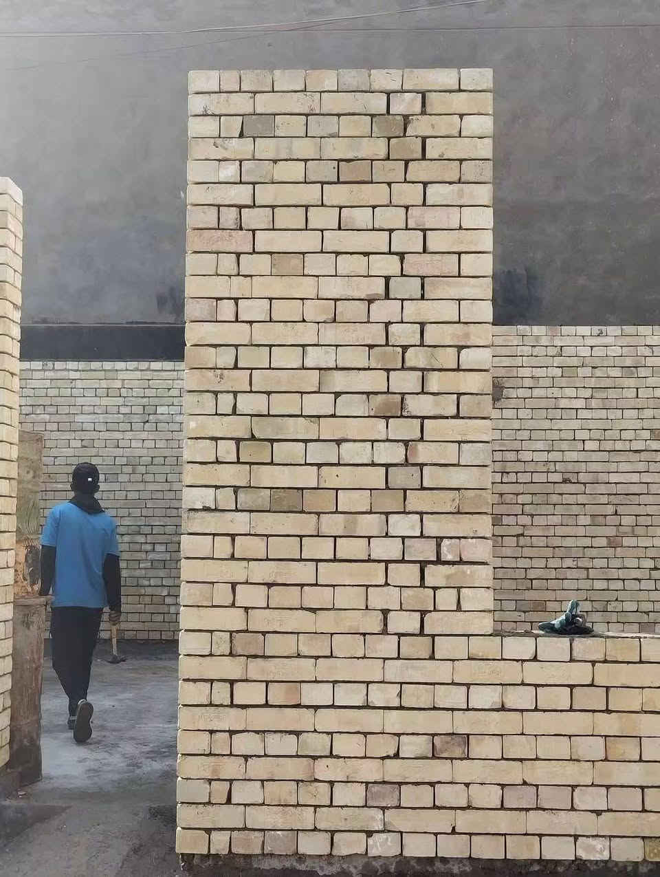 خلفه بناء اشتغل على الدبل وقطعي متفرق حالين شغل درجة اولى وزن مضبوط اشتغل بغداد ***********
