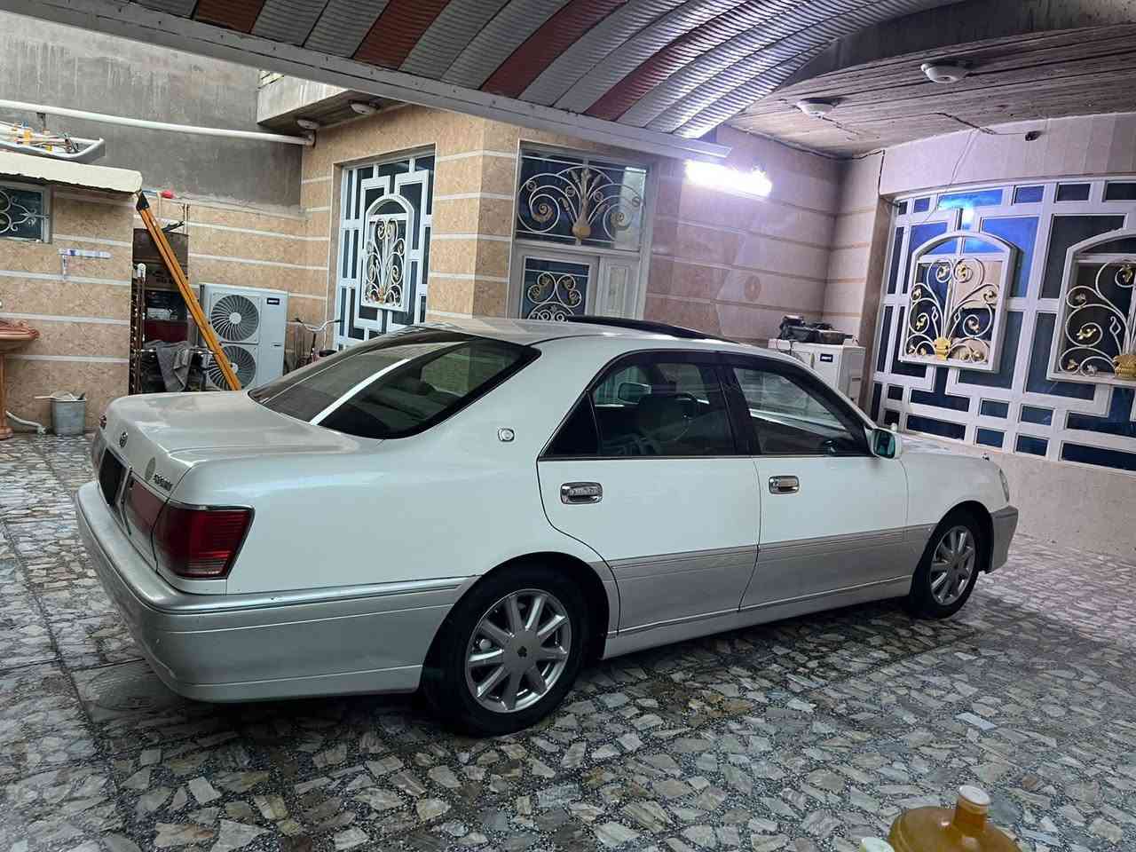 السلام عليكم
للبيع تيوتا كراون ملكه 

مديل 2002 

شاصي  71 محرك  فيفيتي

فتحه 

ويلكب نجمه 

كير ومحرك وحداديه وتبريد كله جديد 

180 تهد ستيرن 

رقم سياره كركوك مفحوصه فقط 

وكالة ثاني يوم 

علماً أن السيارة قصه قمارة فقط 

السعر 68 وبيها مجال للشراي 

مكان نجف كوفه 

للاستفسار الاتصال ع الرقم  ‏‪***********‬‏
