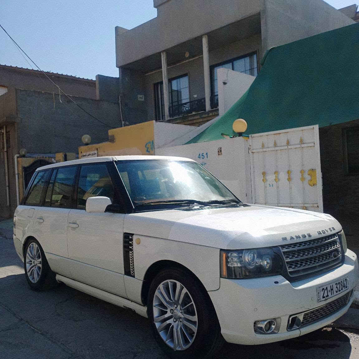 Range Rover 2004 V8 بۆ فرۆشتن
 رەنج رۆڤەر ٢٠٠٤ بۆ فرۆشتن سەیارەکە زۆر خاوێنە رەقەم و سەنەوی نوێیە بێ بۆیاغە ٨ پستنی بێ سوپەرە 
*********** أربيل, العراق
